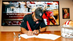 49ers Officially Announce Fred Warner’s Extension – Sports Illustrated