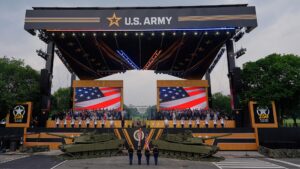 D.C. onlookers line streets for Trump military parade; ‘No Kings’ protests unfold nationwide – NBC News