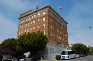 In Retaliation, U.S. Orders Russia to Close Consulate in San Francisco (Published 2017) – The New York Times