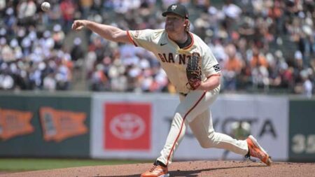 SF Giants Ace’s Campaign Has Been Eerily Similar to His Previous Cy Young Season – Sports Illustrated