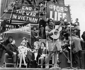 Joan Baez’s protest music is front and center in star-studded tribute – San Francisco Chronicle