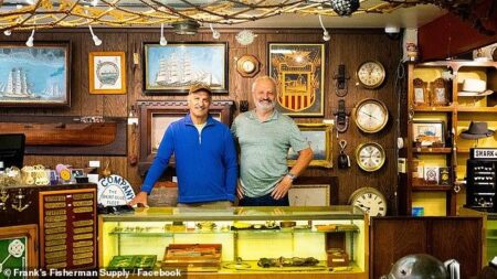San Francisco Shop Owner Responds to Hate Crime With Message of Love (Published 2023) – The New York Times