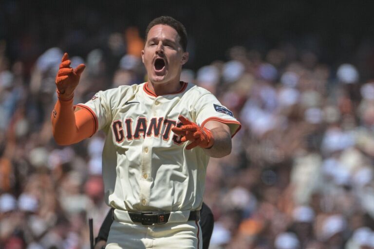 Giants Share Positive Update on Matt Chapman After Exiting Game Against Braves – Sports Illustrated
