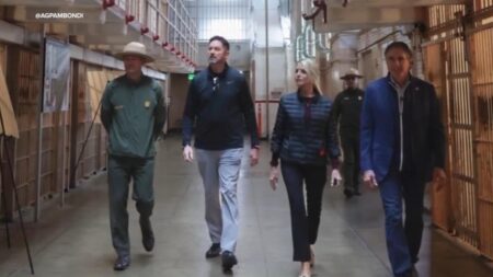 Bondi, other officials tour S.F.’s Alcatraz as part of Trump’s pledge to reopen prison – San Francisco Chronicle