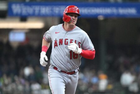 Jake Lamb inks minor league contract with San Francisco Giants – Huskies Wire