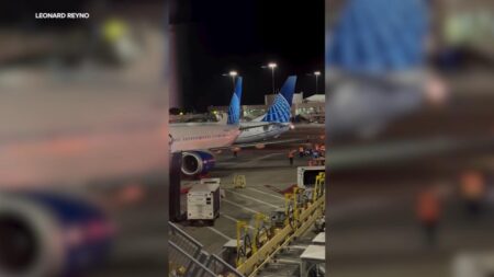 2 United Airlines planes collide on ground in San Francisco, FAA investigating – USA Today