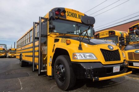 The country’s biggest electric school-bus fleet will also feed the grid – Canary Media