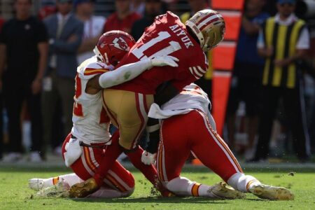 2 Key 49ers Starters Will Miss a Couple of Weeks Due to Injury – Sports Illustrated