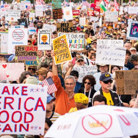 Unforgettable Moments from No Kings Protests Across the US: A Visual Journey No Kings protests across the US: in pictures – The Guardian