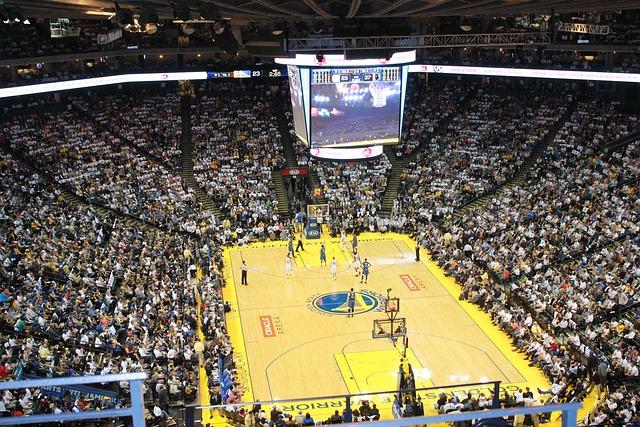 Inside the Stunning New Home of the Golden State Warriors in San Francisco Golden State Warriors Arena, San Francisco – e-architect