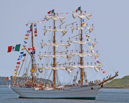 Mexican Navy tall ship Cuauhtémoc sails into San Francisco on goodwill visit – CBS News